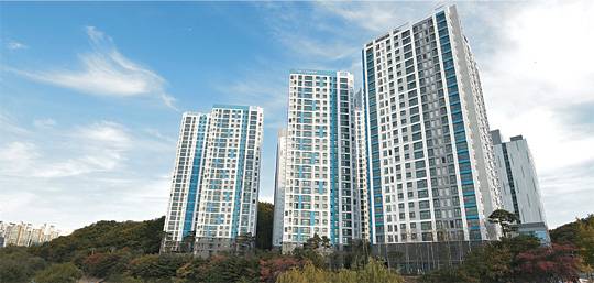 경기 성남시 분당구 정자동의 옛 한국가스공사 부지에 들어선 아파트단지. 곽성호 기자