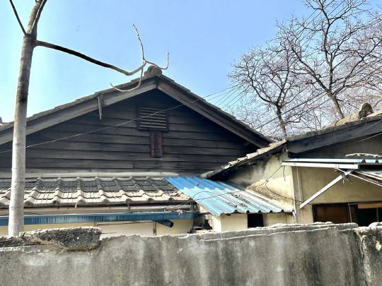 일제 강점기 건축 양식을 간직한 철도 종사자의 관사. 사진=유혜인 수습기자