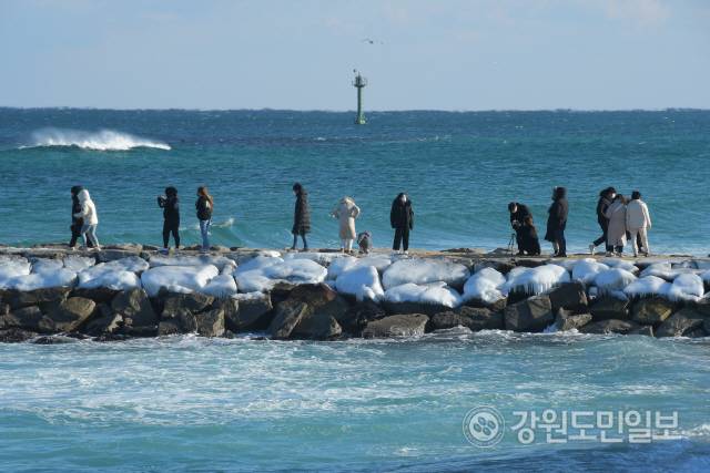 ▲ 드라마 도깨비 촬영지인 강릉 영진해변 방사제 모습. 강원도민일보 자료사진