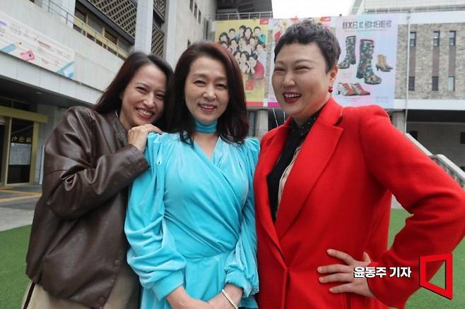 뮤지컬 다시, 봄 문희경 구혜령 김현진 배우. 사진=윤동주 기자 doso7@