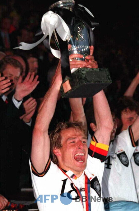 독일의 유로 1996 우승을 이끌었던 현역 공격수 시절 위르겐 클린스만. ⓒAFPBBNews = News1