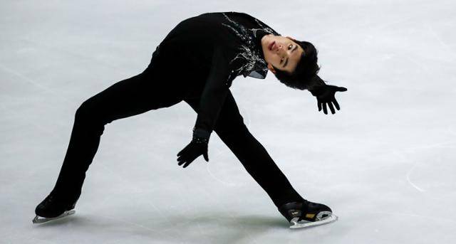 차준환이 지난달 19일 경기도 의정부실내빙상장에서 열린 제104회 전국동계체육대회 피겨스케이팅 남자 대학부 프리스케이팅 경기에서 연기를 펼치고 있다. 뉴스1