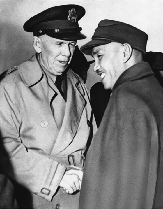 장제스와 마셜의 첫 만남. 1945년 12월 21일 난징. [사진 김명호]