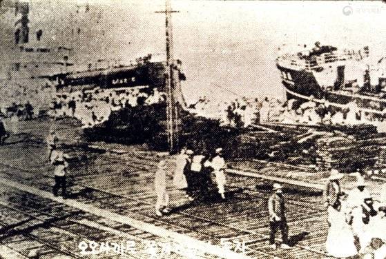 일본 오사카로 쫓겨가는 노동자들. 1910년 한일강제병합 이후 일제는 조선인 노동자 모집에 적극 나섰다. 국가기록원