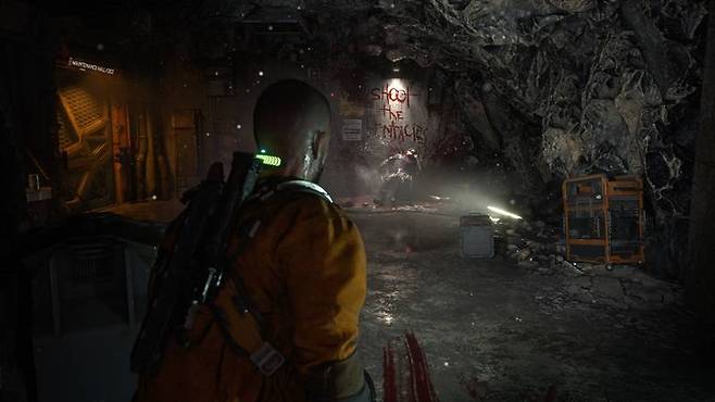 '칼리스토 프로토콜' PC판 출시 초기 셰이더 컴파일로 인한 끊김 현상으로 원활한 플레이가 불가능한 수준이었다. 최근에는 패치로 개선된 것으로 알려졌다. 출처=크래프톤