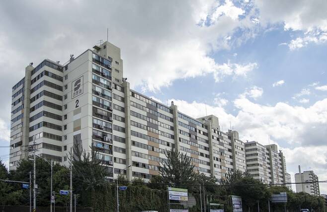 올 들어 서울 영등포 일대 아파트값이 회복세를 보이는 중이다. 사진은 영등포구의 한 아파트 단지. (매경DB)