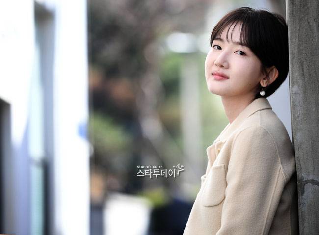 안소요가 ‘더 글로리’에서 함께 호흡을 맞춘 송혜교 임지연에게 고마운 마음을 전했다. 사진|유용석 기자