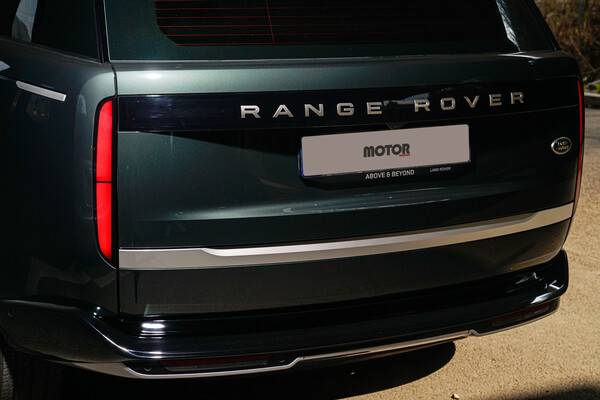 레인지로버 오토바이오그라피 LWB