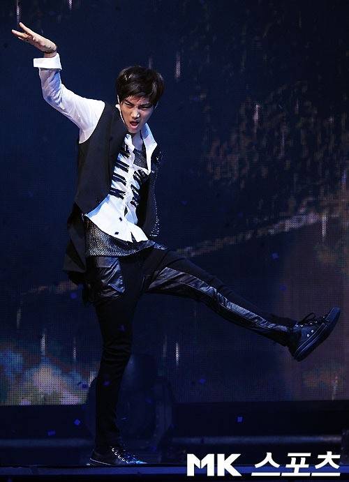 카이의 열정적인 안무