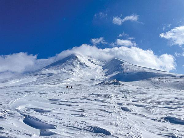 정면으로 바라본 아사히다케. 사진 김상준 작가