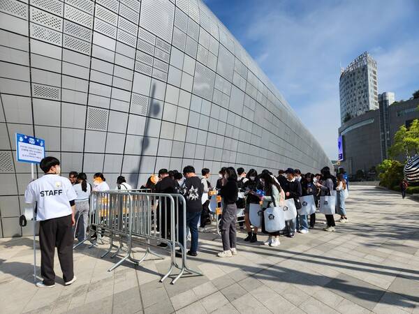 - 줄을 쭉 따라가다보면