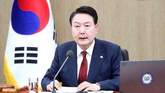 윤석열 대통령, 제19회 국무회의 9일 오전 윤석열 대통령이 서울 용산구 대통령실에서 열린 제19회 국무회의에서 모두발언을 하고 있다. 대통령실사진기자단