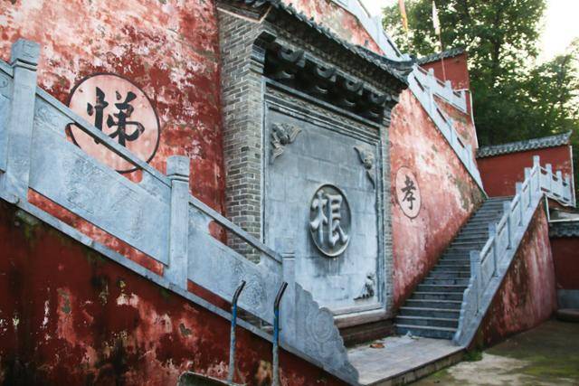 션허우고진 묘가사당. ⓒ최종명