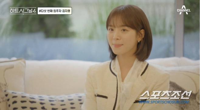 Will Kim Ji Young be a poisoned chalice?Channel As Heart Signal was unveiled on Thursday.Heart Signal is a program that observes and analyzes the love of young men and women in the Signal House and infers the final couple.Seo Ju-won Jangcheon Seo Ji-hye Bae Yoon-kyung Oh Young-joo Lim Hyun-joo Hyun Woo Lee Hyun-soo Seo Min-jae and other cast members received interest and love from entertainers.Kim Ji Young was the one who took over their baton in season 4.Kim Ji Young succeeded in attracting everyones attention from the first Broadcasting to the overwhelming visuals. Not only did he increase the heart rate of male cast members, but Kimina also said, It is a rare face.Its hard to see in real life.As such, Kim Ji Young succeeded in raising his interest in Heart Signal vertically with the beauty that comes out of youth comics.It also made it possible to predict that the male cast members competition to capture his heart will become fierce in the future and raised interest in the love line.However, there is a lot of noise surrounding Kim Ji Young.Before Broadcasting, Kim Ji Young was suspected of appearing on the program with a doctor boyfriend, and the production team said, It is not true at all.There is no one in the cast member who is in a relationship with reason. The controversies seemed to disappear, but after the first Broadcasting, the suspicion of lying was resurfaced.In the first broadcast, Kim Ji Young said, When I drink alcohol, I do not drink well because it is too hard the next day. Wheat flour also has hives and can not eat it. However, Kim Ji Young has been reported to have made statements such as I am a bread lover and my favorite food is a hamburger in the past SNS, and it is argued that he is lying.So, netizen A is an acquaintance of Kim Ji Young, and Kim Ji Young is troubled when he eats Wheat flour, but he likes Wheat flour enough to eat Wheat flour food.Heart Signal is a cast member-related controversies.Season1 was shocked to hear that Kang Sung-wook committed a sexual assault crime in August 2017 when Heart Signal was in full swing, and was sentenced to five years in prison in July 2019, and Seo Ju-won is also suffering from adultery controversies.In season 2, Hyun Woo received a fine of 10 million won for the third drunk driving.Season 3 was caught up in the controversies of Cheonan and Lee Sang - heon s school violence, and Kim Kang - yeol and Im Han - jung were also rumored.Seo Min-jae has recently been subjected to a warrant review on charges of administering Nam Tae-hyun and methamphetamine from Winner.The crew said that season4 received a record of the cast members life records and confirmed it, but the ambitious core members have already been caught up in various scandals and are in a difficult situation.In fact, the first Broadcasting TV viewer ratings were only 0.518%, recording the lowest TV viewer ratings in all episodes of the previous Heart Signal series.It is noteworthy whether Kim Ji Young will be the first to catch the ankle of Heart Signal.
