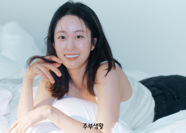 Actor Jeon Hye-bin has covered the cover of the June issue of the monthly magazine Womens Housewives for the 58th anniversary of its launch.Jeon Hye-bin, who has been focusing on family time since she married in 2019 and gave birth to a son in September 2022, recently opened a living editing shop Taste Market with a design studio.Jeon Hye-bin seems to have been born with a child, and said, I am very grateful that I have enjoyed my time, my honeymoon, and a stable family, and then I have a child and it is hard to raise children.At the same time, the first image that comes to mind when I think of  ⁇ Jeon Hye-bin ⁇  is health, but recently I have not been able to take care of myself properly. I try to find my pattern gradually. Jeon Hye-bin, who wants to challenge the action and comic genre in the future, expressed his enthusiasm for the work, hoping that people would feel the excitement of seeing me acting in action or comic.