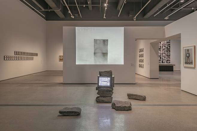 Only the Young Experimental Art in Korea,1960s-1970s installation view 01