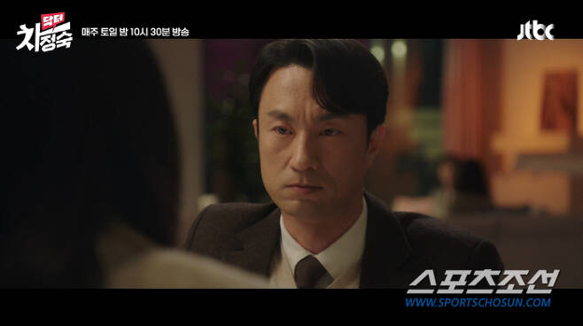 With only two episodes left to the end, attention was focused on Uhm Jung-hwas Choices, and a spoiler-filled pre-release association was revealed.Compiling the pre-release video and trailer, I anticipate the ending to receive the applause of all the chastness of the world. You can hear the word Gung Ye-jil, but Cha Jeong-suk!Is a good drama that is more than anything else, so it is certain that all ages, men and women will come to a good and mild conclusion.3 days JTBC Saturday Drama Dr. Cha Jeong-suk!The side revealed the appearance of seo in-ho (Kim Byeong-Cheol) and Roy Kim (Min Woo Hyuk) who convey their sincerity to chastness (Uhm Jung-hwa).In the 14th episode, chastness (Uhm Jung-hwa) gave a signal of health problems with blood. Cha Jeong-suk!In the 15th trailer, chasteness was hospitalized in a hospital after folding his residency.Seo in-ho (Kim Byeong-Cheol), who did not know his wifes health problem, came out late to take Jasins liver, and Roy Kim (Min Woo Hyuk) showed his commitment to Gan Graft.In the meantime, according to the pre-release video posted on the afternoon of the 3rd, seo in-ho seems to have literally faced a catastrophe. It seems that the divorce and the mothers financial difficulties are also in trouble.Choi Seung Hee (Myung Se-bin) also announced their breakup. Choi Seung Hee coolly refuses to lend 300 million won, saying that he is out on the street.In the last 14 times, her daughter Eun Seo went to the United States of America to do the new Departure, and the United States of America professor also asked when she came to the United States of America. Choi Seung Hee seems to be a build-up for the conclusion that she will organize seo in-ho and life in Korea and choose to go to the United States of America.Choices of chasteness, which focuses attention on this, is empowered by the ending of Roy Kim and the new Departure as a doctor where there is an open ending and a need for service.There is also an analysis that Chasteness has helped her mother who is about to give birth when she went to medical service, and that she received her child safely.At that time, I did not solve the problem of the specialists, but she was a great help to the mother.Chasteness, whose self-esteem has bottomed out, says that a scene like people like me are useful here is a double line to Choices.I also guess that my mother-in-law (Park Jun-geum) borrowed the chasteness Best Doctors secretly and bought Skyscraper.It is also strengthening the conclusion that the skyscraper will be disposed of and coolly give alimony to the seo in-ho and use it as a seed money to establish a hospital in the province.On the other hand, Uhm Jung-hwa wrote on Jasins personal account on the 3rd, This week is already the last time, he wrote, I do not want to part with too much love.Cha Jeong-suk! Cha Jeong-suk!I am grateful and happy that the great actors, bishops, staffs, and crews are laughing. The happy day I watched with the comments open is also the last this week.He said, I am so grateful, I am so thankful, I am impressed. Tonight! Cha Jeong-suk! I asked for the city hall until the end.Dr. Cha Jeong-suk! The 15th episode will air at 10:30 p.m. on Thursday.