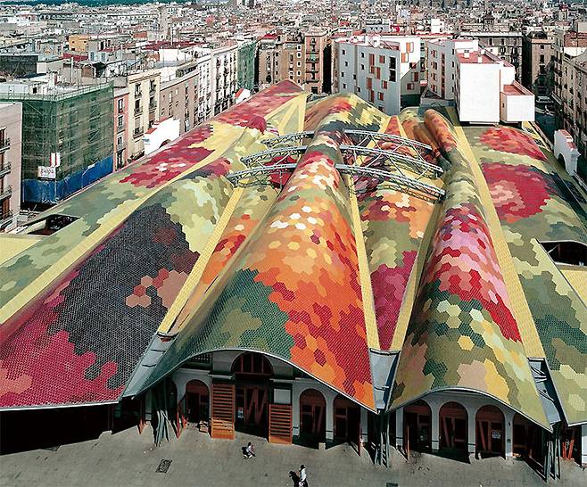 스페인 바르셀로나에 있는 ‘산타 카테리나 시장’프로젝트. 사진 EMBT