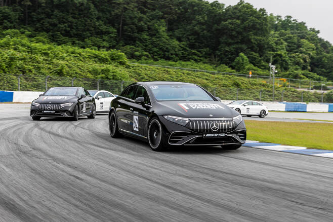 Mercedes-Benz Korea holds a test drive event of Mercedes-AMG EQE 53 4Matic+ and Mercedes-AMG EQS 4Matic+ for local media at the AMG Speedway in Yongin, Gyeonggi Province on June 2. (Mercedes-Benz Korea)