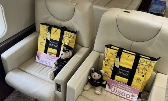 대한항공이 공개한 그룹 블랙핑크가 이용하는 전용기 내부 사진. 대한항공 인스타그램