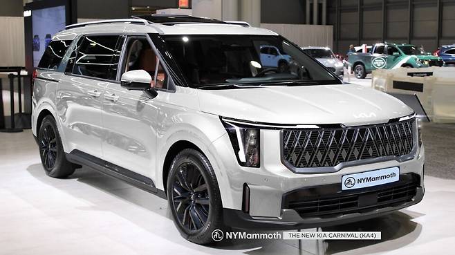 기아 카니발 페이스리프트 예상도 (출처 : 뉴욕맘모스)