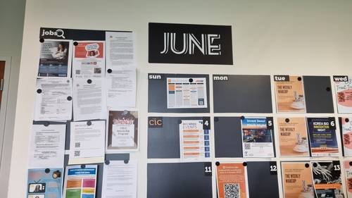 6월의 네트워킹 행사 (보스 턴=연합뉴스) 조현영 기자 = 미국 보스턴 케임브리지 이노베이션 센터(CIC) 벽면 달력에 네트워킹 행사가 소개됐다. 2023.6.6 hyun0@yna.co.kr