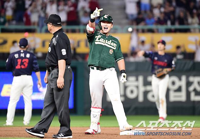 17일 인천 SSG랜더스필드에서 KBO리그 SSG와 롯데의 경기가 열렸다. 8회 2사 만루에서 3타점 2루타를 날린 전의산. 인천=송정헌 기자songs@sportschosun.com/2023.06.17/