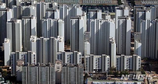 【서울=뉴시스】임태훈 기자 = 서울 송파 헬리오시티 단지가 보이고 있다. 2018.07.29. taehoonlim@newsis.com