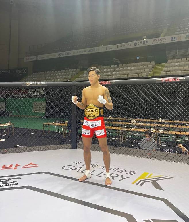 '로드FC 최연소 챔피언' 박시원 "격투기로도 돈 많