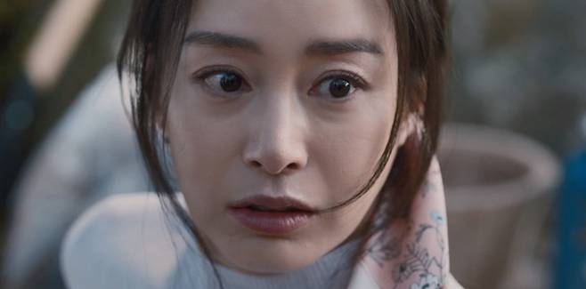 ‘마당이 있는 집’. 김태희. 제공| 지니스튜디오