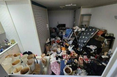 쓰레기장 된 오피스텔. 사진=온라인 커뮤니티