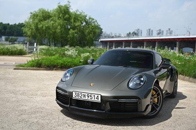 포르쉐 911 터보 S