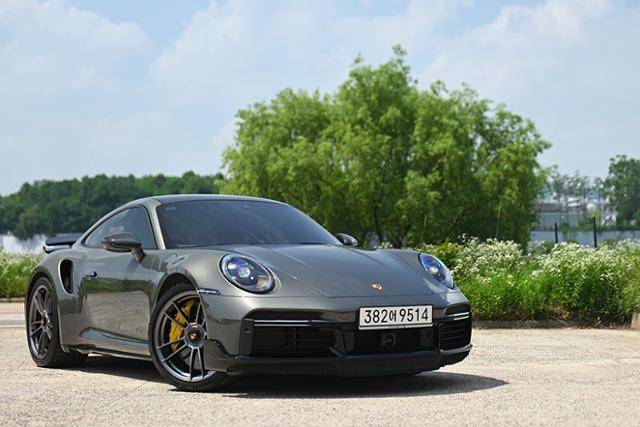 포르쉐 911 터보 S