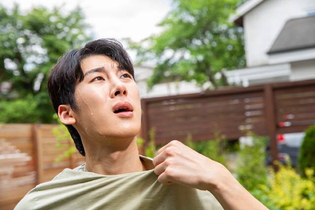 더워서 흘린 땀은 다이어트에 전혀 도움이 되지 않는다./사진=클립아트코리아
