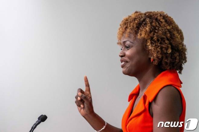 24일(현지 시간) '바벤하이머' 열풍 관련 질문을 받은 카린 장피에르 미국 백악관 대변인 /워싱턴 AFP=뉴스1