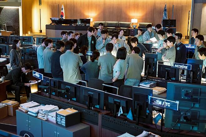 영화 '더 문' 스틸컷. CJ ENM 제공