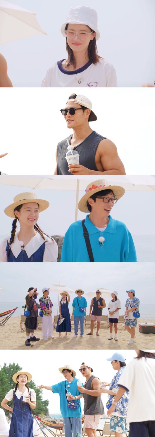On the 13th SBS  ⁇  Running Man  ⁇ , Summer Days with Coo Special  ⁇  Running Man announces a new beginning.Yoo Jae-Suk, Ji Seok-jin, Song Ji-hyo and Kim Jong-kook, who were selected as penalties in last weeks broadcast, wondered if they could successfully finish 10 boxes of paprika harvest to paprika dishes. Among the members who played a fierce exchange ticket for one night and two days, SBS presidents gilt-bronze 3 million won will be revealed and attract viewers.The members who arrived at the beach said, Its been a long time since Ive been to the sea. (The beach) I can not hide my excitement because Im stepping on the sand barefoot.The members also boasted their Vacation look, Yoo Jae-Suk dressed up with a floral straw hat, and Jeon So-min looked like a comic strip.In addition, Kim Jong-kook showed a steady stream of marine rescue fashion and completed a seven-color Running Man table Vacation lookbook.On the other hand,  ⁇  Running Man is out - In Fishing village side, I had to board an octopus boat at 5 am as a penalty, but members coin war to avoid boat fishing will be announced and added to the fun.Running Man to show cooler chemistry - Fishing village edition can be found at  ⁇  Running Man  ⁇  which is broadcasted at 6:15 pm on Sunday the 13th.SBS