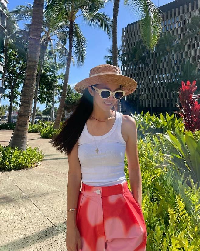 With more than 100 confirmed deaths due to the Hawaii Maui Wildfire, actor Kim Sung-eun has posted a photo taken during his trip to Hawaii.Photography is now deletion.Kim Sung-eun has been communicating with fans since August 7th by posting a Hawaii travel photogram on his account.It was an unusual update sharing post, but some netizens pointed out that it was rash to upload Hawaii travel posts in the Wildfire disaster.This post and online community says, If you do not upload Hawaii Photograph now, it will not be a big deal. Do you live without seeing the news?, No matter how short the idea is, and Hawaii is now an ongoing disaster. Some say that it is just a simple daily post upload and that excessive criticism should be avoided, but negative public opinion prevailed that he failed to grasp the social atmosphere as a public figure.As of 2 pm on August 16, there is no photograph related to Hawaii travel in Kim Sung-eun account.Hollywood star Paris Hilton was also recently slammed for releasing a Hawaiian vacation photograph, according to foreign media reports, where the Paris Hilton family stayed 30 miles from the Wildfire-ravaged town.Paris Hilton officials said Paris Hilton collected relief supplies and delivered them to shelters and those in need while on vacation in Hawaii.However, there is still a voice of criticism about the posting of enjoying leisure time in Hawaii in the wildfire damage.Meanwhile, a large wildfire hit the western coast of Hawaiis Maui Island on Saturday, hitting the town of Lahaina in the gale-force winds of Hurricane Dora, with 101 confirmed deaths so far.Hawaii authorities have advised travelers to refrain from visiting Maui for the time being, which is not a mandatory purpose.