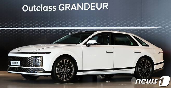 7세대 그랜저인 '디 올 뉴 그랜저'. 2022.11.14/뉴스1 ⓒ News1 구윤성 기자