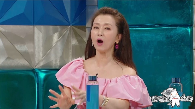 Moon Hee Kyung reveals the popularity of the three quinca  ⁇  eras of Lee Geum Hee, Yunnan Hee and Chun Sook.MBC  ⁇ Radio Star  ⁇  (planned by Kang Young-sun / directed by Lee Yoon-hwa, Kim Myung-yeop) will be featured in Lee Bong-won, Moon Hee Kyung, Yoon Sung Ho and Oh Seung-hoon.As a special MC, Gri is joining us, adding to the joy.Moon Hee Kyung, dubbed the actor-geek, appears on  ⁇ Radio Star ⁇ .Recently, he released a digital single, and he is working as a singer. He resumed his dream of a singer who had folded, so he seemed to experience a different world.Expectations are high for the turbulent life story of Moon Hee Kyung, a singer who challenged MZ idols and challenges such as Enmix and Lapilus, as well as the music broadcasting stage.Moon Hee Kyung was a singer who won the Grand Prize at the  ⁇   ⁇   ⁇   ⁇   ⁇   ⁇   ⁇   ⁇   ⁇   ⁇ , which was known as the  ⁇  star shortcut.I thought he was going to be a star soon after winning the Grand Prize. The world was not easy, he said, revealing the heartbreaking past that was buried even though he was from the target. I wonder why Moon Hee Kyung broke his dream of becoming a singer.Moon Hee Kyung boasted a brilliant career that won the grand prize in the Chanson contest before the riverside song festival.He instantly sings Chanson, who won the grand prize in the  ⁇ Chanson contest from the song that won the grand prize in the  ⁇ Riverside Song Festival ⁇ , and proves that he is a  ⁇ Chanson ⁇  all-round beauty who is recognized by the current rapper Gri by performing an instant demonstration of hip-hop rap.It is the back door that everyone admired Moon Hee Kyungs copyright boast that he received half of the song and the lyrics.Moon Hee Kyung appealed that she was completely different from her mother-in-law in the drama, saying that the reaction of the MZ generation exploded as a noble but naughty mother-in-law character in the drama.He received a lot of casting proposals from the chaebol s wife, and he admired the comparison of the performances of the traditional rich man and his wife, saying that the tone of the ambassador, hair, and costumes are different.