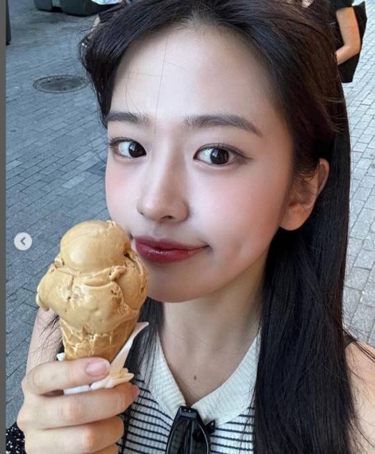 사진출처: 아이브 안유진 SNS