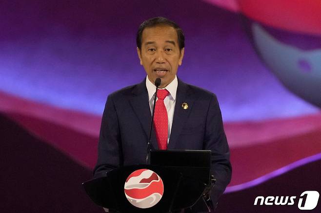 인도네시아의 조코 위도도 대통령이 5일(현지시간) 아세안(ASEAN·동남아시아국가연합) 정상회의 개막식에서 연설을 하고 있다. 2023.09.05. ⓒ 로이터=뉴스1 ⓒ News1 정윤영 기자