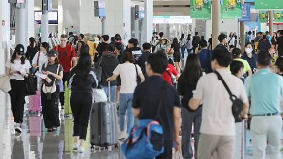 코로나19 엔데믹으로 해외여행객이 급증하는 가운데, 최근 5년간 외국에서 강간, 폭력 등 강력범죄 피해를 당한 한국인이 1000명을 넘은 것으로 나타났다. 연합뉴스