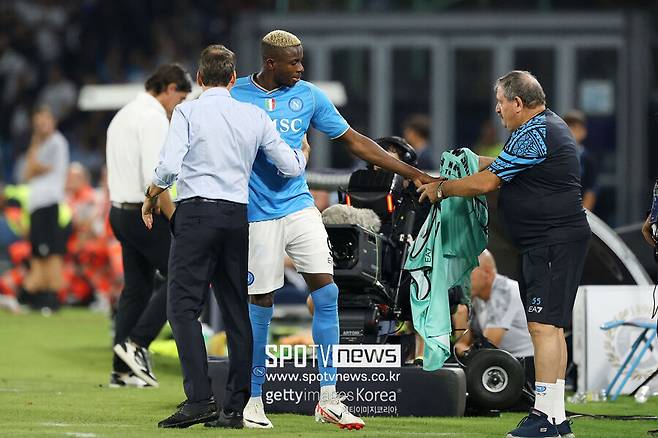 ▲ 빅터 오시멘이 인종차별 논란에도 골을 넣으며 활약했다.