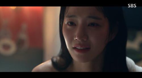 ‘7인의 탈출’ 이유비가 자신이 정라엘을 죽였다며 살해를 고백했다. 사진=방송 캡처