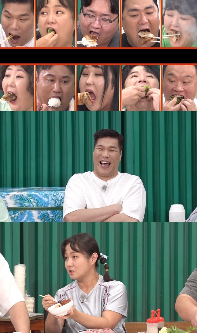 Seo Jang-hoon, a basketball player-turned-broadcaster, was criticized for making a slip of the tongue during Mukbang (eating broadcast).On October 8th, SBS entertainment  ⁇  big man Survival Island - Chi-pa! Weight A total of 1.2 tons of big men will perform Meat Mukbang in the past.Members who received the overwhelming visual pork Meat award, including flower pork belly, pork belly, pork ribs, pork ribs, and special parts, were excited and showed the tension of the past.But for a while, the members were confused as they began to shake between instinct and reason to decide whether to eat appetite to maintain weight.In the midst of a happy moment of baking Meat in earnest, members of Seo Jang-hoon, who was trying to throw away the oil gathered on the fire, began to criticize Seo Jang-hoon at once.The mirage that was excited in front of the meat oil said, Do not be ridiculous. Do you have a fat person here?The big mans way of eating pig Meat, which was not seen anywhere, will be revealed.Members do not cut Meat, but they show Mukbang in a barrel, and they reveal their own firm Meat philosophy as if they had eaten a lot of Meat.Actor Lee Ho-cheol transformed into a Meat-baking instructor and passed the  ⁇  330 rule of baking pork belly to the  ⁇  2 rule of baking the pork belly, and Park Na-rae made a special sauce on the spot as a handmade craftsman.The big man who tasted the source of Park Na-rae is the back door that the recording time has increased by starting the Mukbang relay  ⁇  which can not tolerate the appetite and suddenly burst.Meat Mukbang, a big pig of big men, can be found on Sunday, October 8 at 4:45 pm on SBS  ⁇  big man Survival Island - Chi-pa!