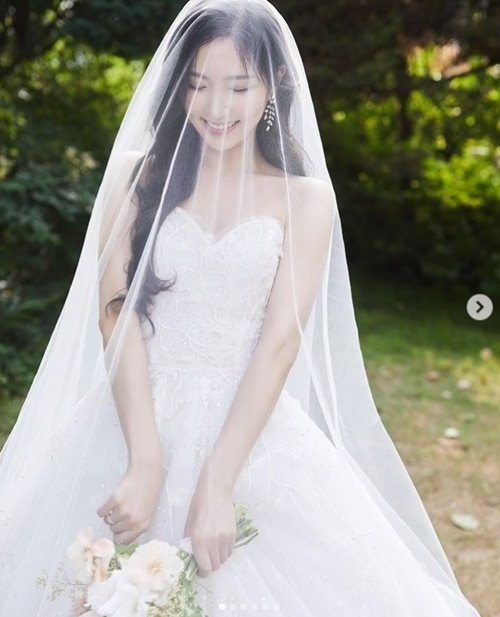 홍유경 결혼발표 사진=홍유경 인스타그램