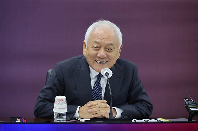 김한길 국민통합위원회 위원장이 20일 정부서울청사에서 열린 '노년 사회 특별위원회' 출범식에 참석해 발언하고 있다. 이충우 기자