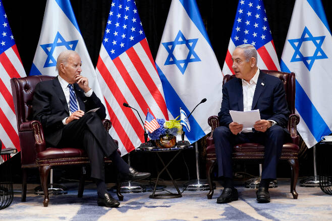 조 바이든 미국 대통령(왼쪽)과 베냐민 네타냐후 이스라엘 총리. 연합뉴스