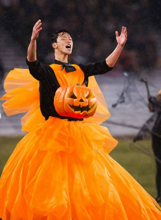 ▲ 울버햄튼이 게시한 할로윈 기념 합성 사진ⓒ울버햄튼 SNS